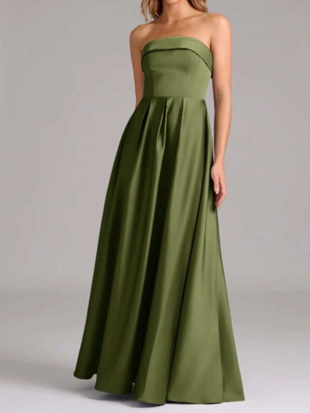 Azazie Lucienne in Olive, size A0